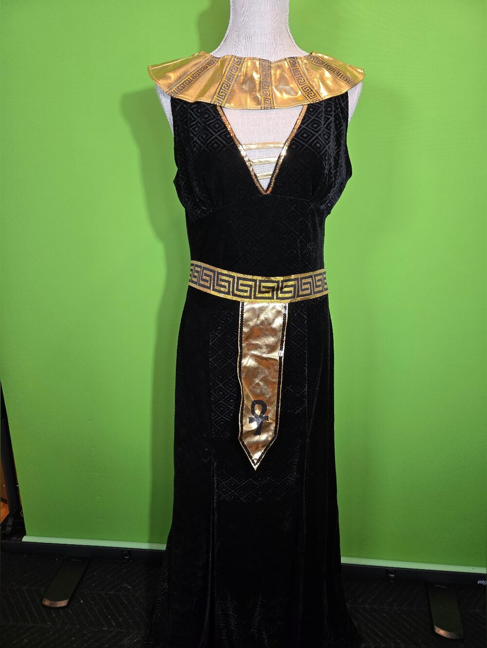 Women's cleopatra costume Size LARGE